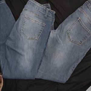 2 pairs of Reign jeans